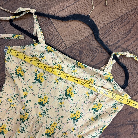Revolve PAIGE Tamika Dress Butter Yellow Floral Midi Dress Size Medium tie strap - Picture 4 of 15